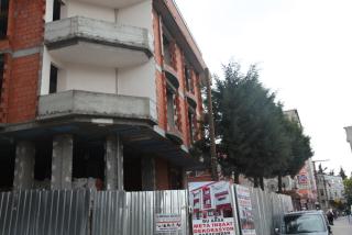 KARAGÜMRÜK APARTMANI