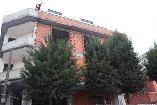 KARAGÜMRÜK APARTMANI